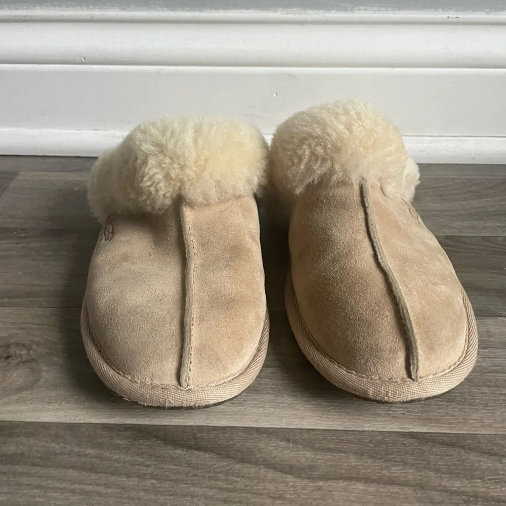 UGG Tan Sheepskin Slippers - Picture 8 of 10